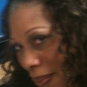 Meet your Posher, Iris